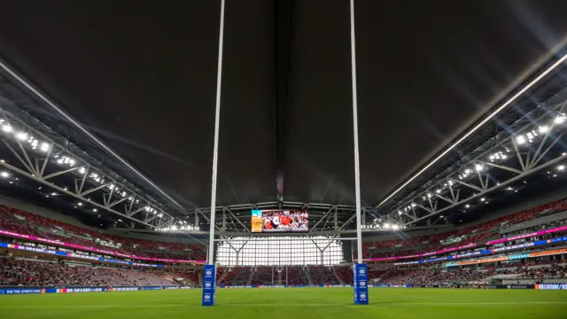 埃尔纳内斯：并非所有手球或者手臂触球都是点球，规则需要改