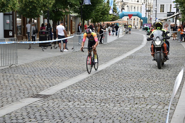 曼联4-1屠狼，狼队中计了